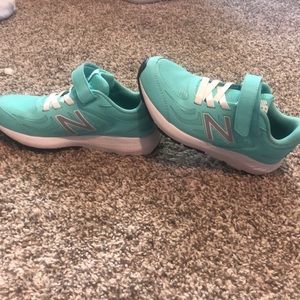 Used once , New Balance Light Tidepool YT519PT size 2